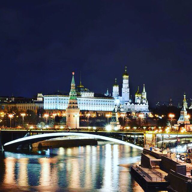 105 лет назад Москве возвращен статус столицы России.